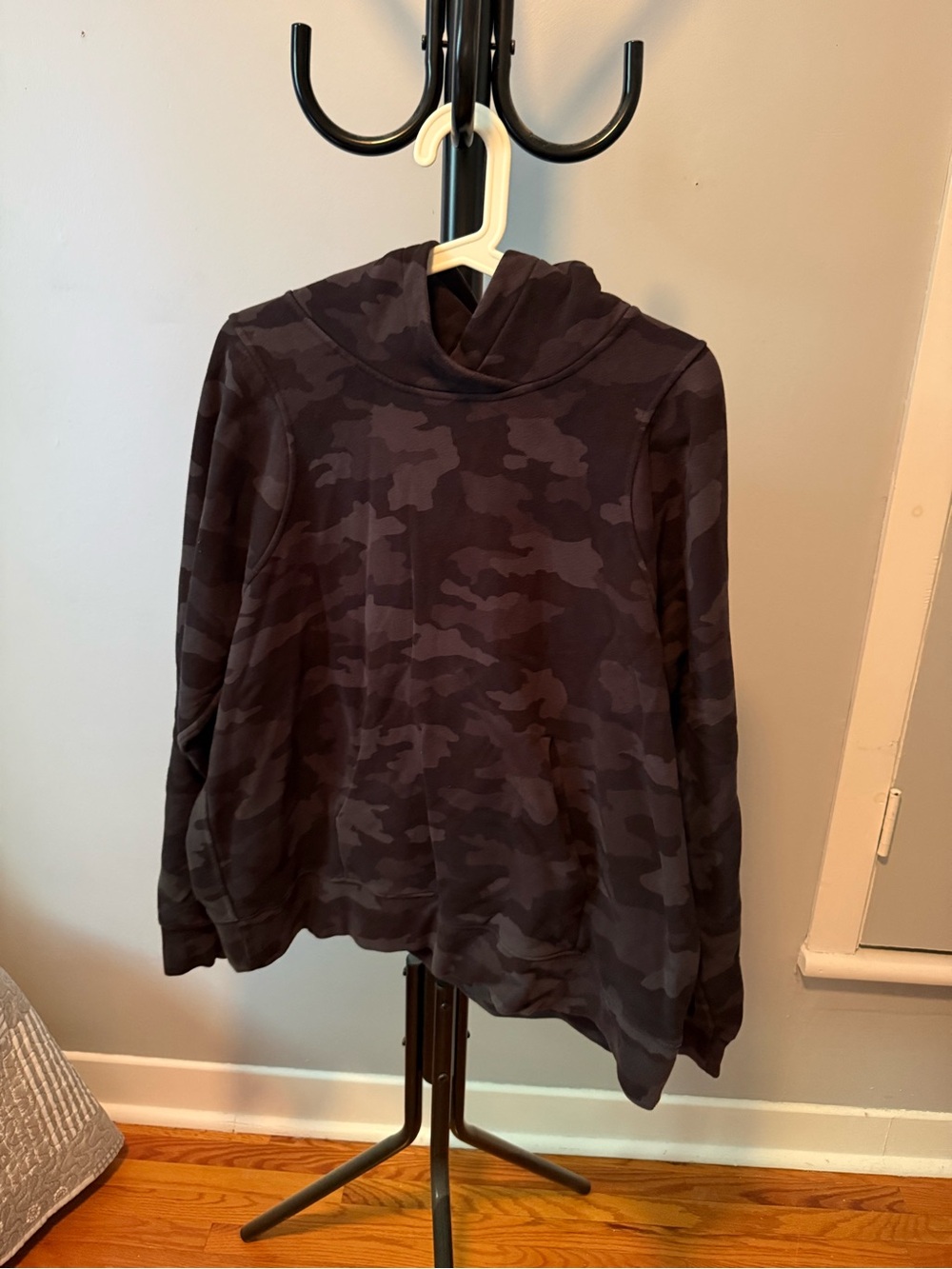 Lululemon Camo Hoodie Sweatshirt - Dark Gray/Black